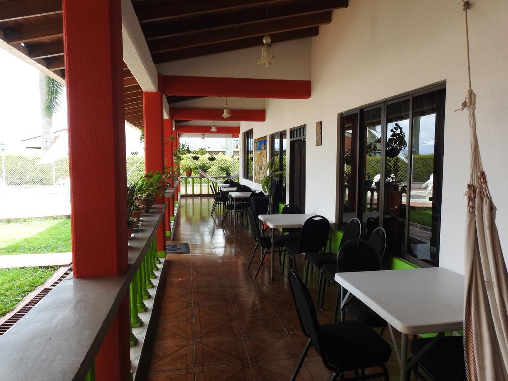 Hostal La Sultana Santa Rosa De Cabal Εξωτερικό φωτογραφία